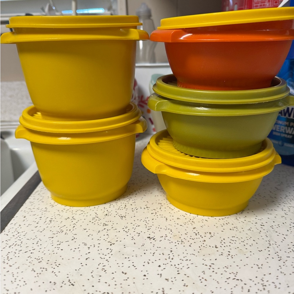 Tupperware Yellow and Orange Food Storage Set
